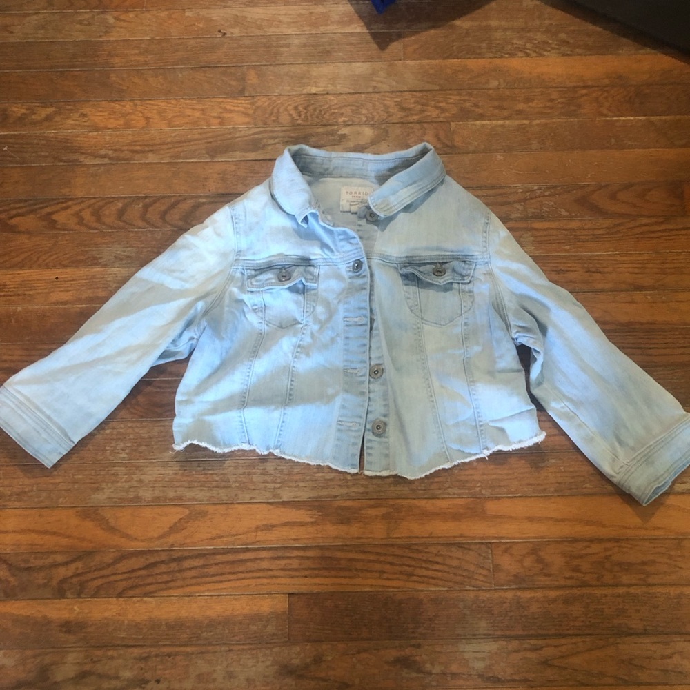 Torrid Light Wash Cropped Denim Jacket